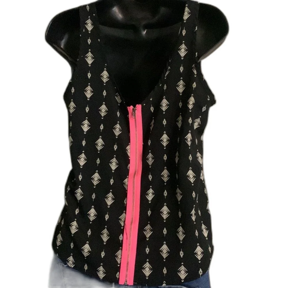 Stylish Tank!!! - Picture 4 of 4